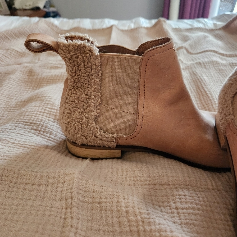 Toms Beige Ankle Booties Size 9 - Picture 3 of 11